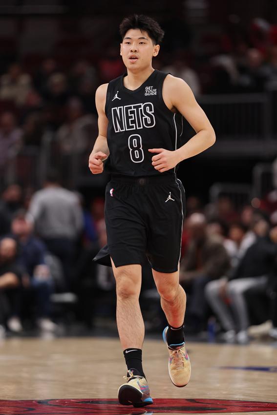 战术安排更 战术安排更