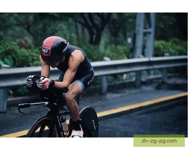 铁人三项挑战：穿越泳、骑、跑，突破极限